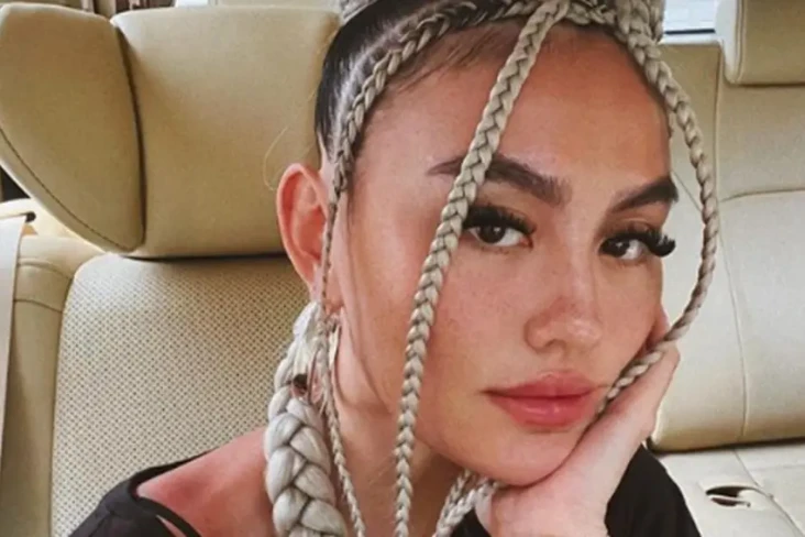 Agnez Mo Ladeni Permintaan...