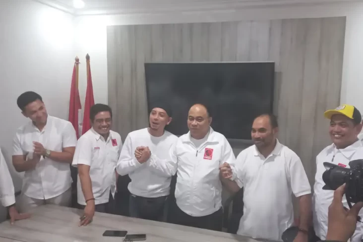 Dikunjungi Relawan Prabowo,...