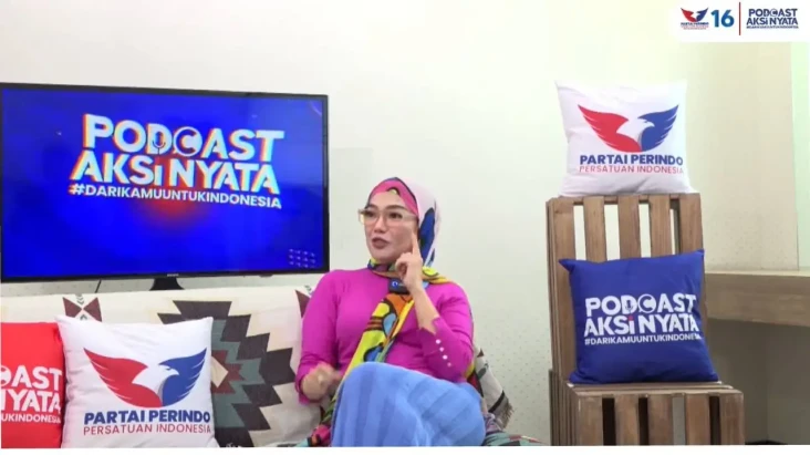 Kisah Yulia Maria Menolong...