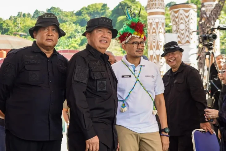 Tinjau Persiapan Papua...
