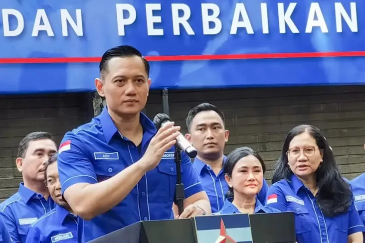 Karier Politik AHY:...