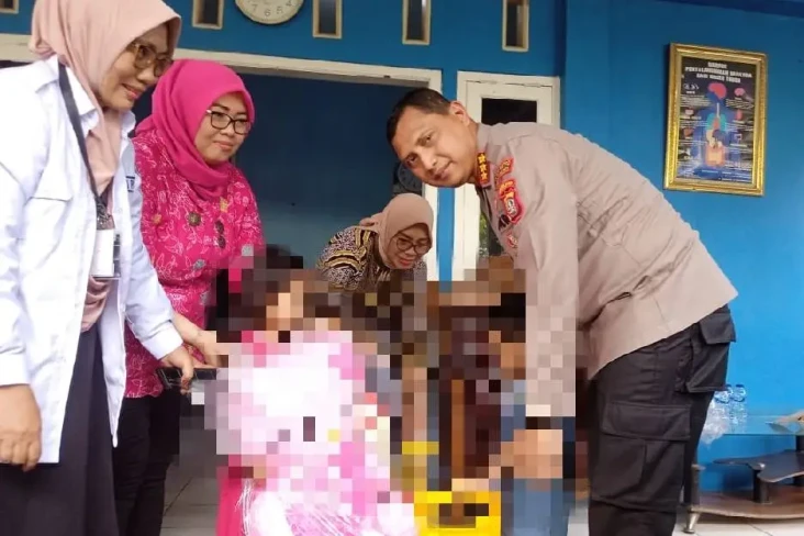 Kasus Ayah Simpan Jasad...