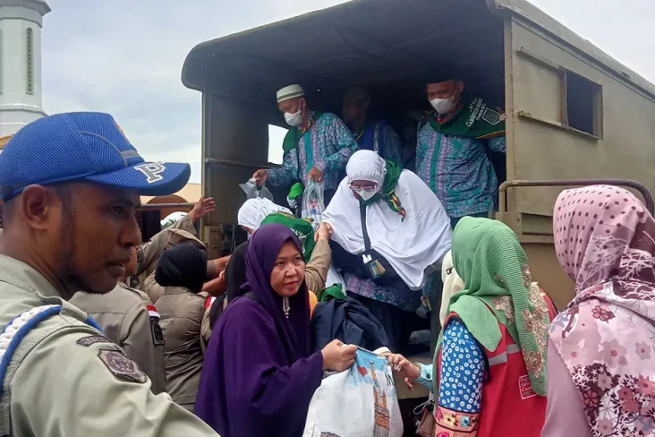 Bus Jemaah Haji Asahan...