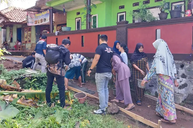 Partai Perindo Bantu...