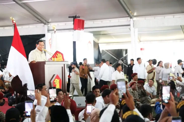 Di Hadapan Kader Gerindra,...