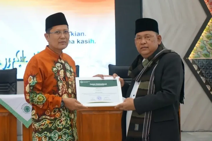 Cholil Nafis Tercengang...