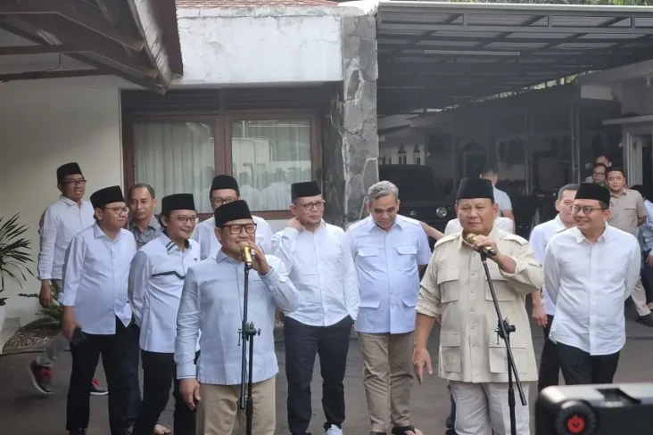 Tanpa Sepengetahuan...