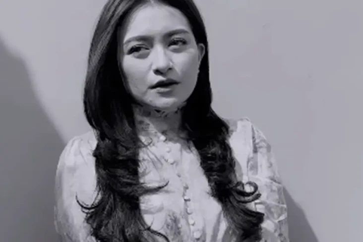 Lepas Hijab, Nathalie...