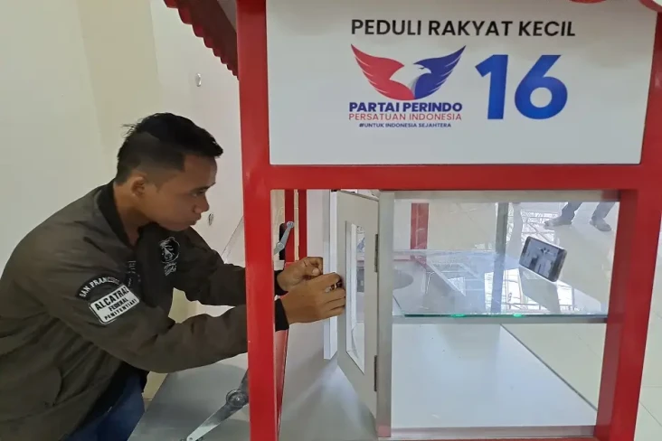 Ajik Prasetyo Senang...