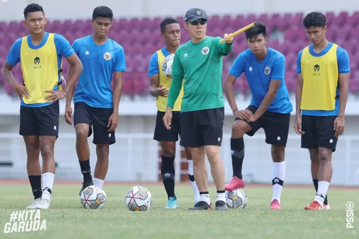 4 Menu Latihan Berat...