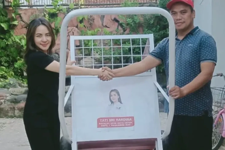 Peduli Kebersihan Lingkungan,...