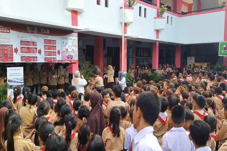 Keceriaan Siswa SDN...