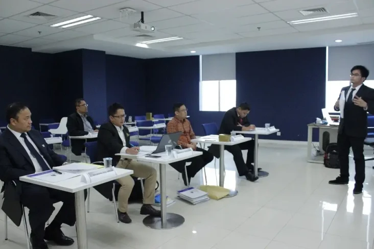 10 Pertanyaan Sidang...