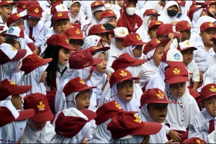 Tahun Ajaran Baru Dimulai,...