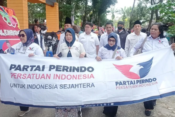 KPU Gelar Kirab Pemilu...