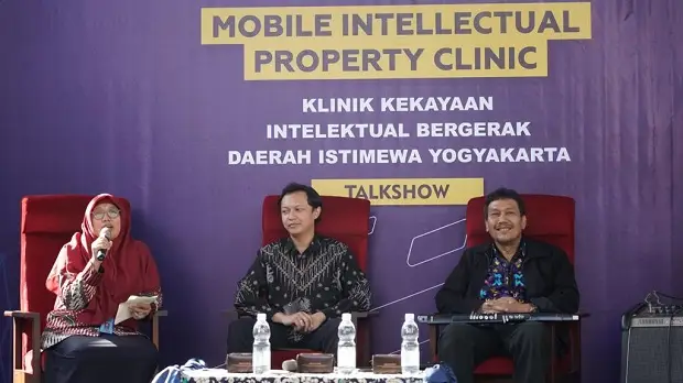 Memanfaatkan Media Sosial...
