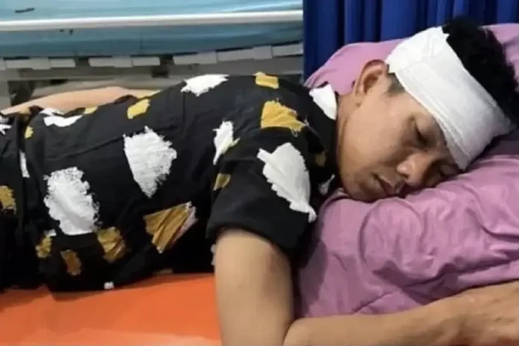 5 Polisi Diserang Gerombolan...