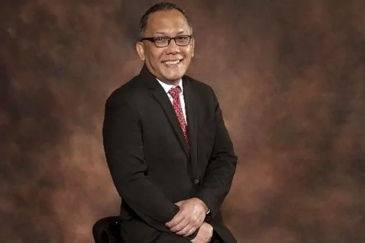 Profil Laksana Tri Handoko,...