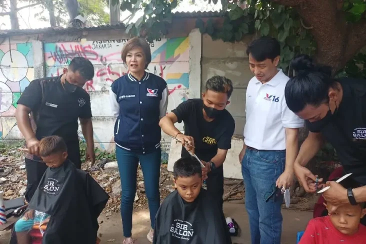 Gelar Cukur Rambut Gratis...