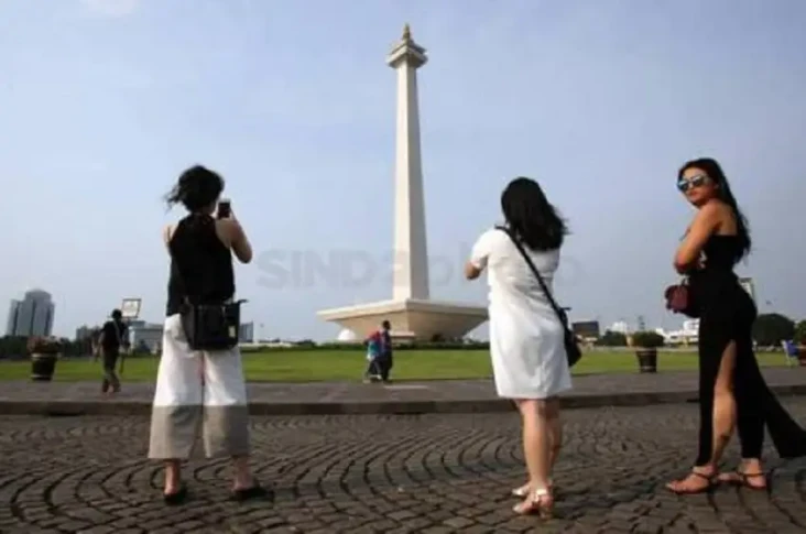Prakiraan Cuaca Jakarta...