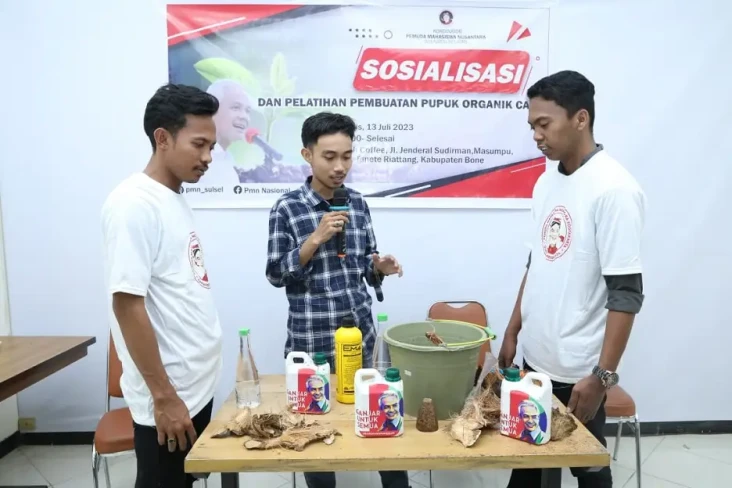 Pemuda Ganjar Gelar...