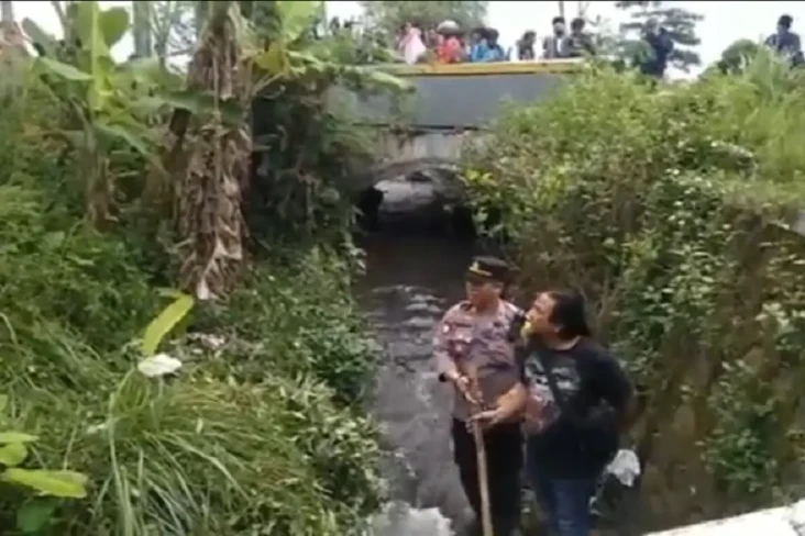Duel Maut 2 Remaja di...