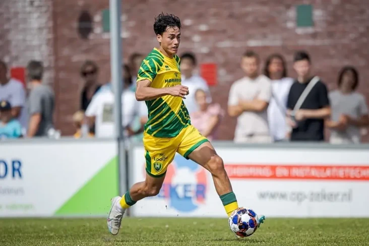 Rafael Struick Bertekad...