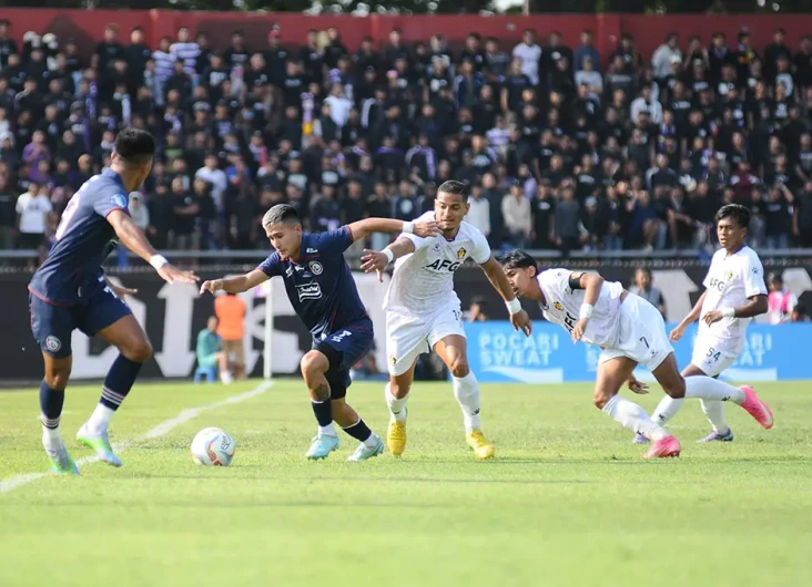 Hasil Liga 1: Drama...
