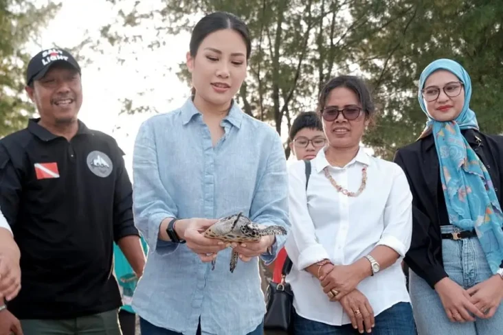 Angela Tanoesoedibjo...