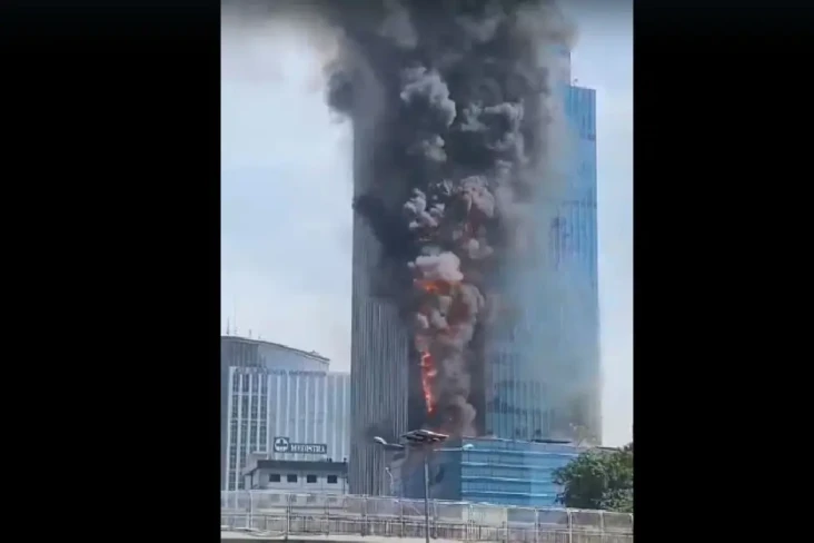 Kebakaran Menara K-Link,...