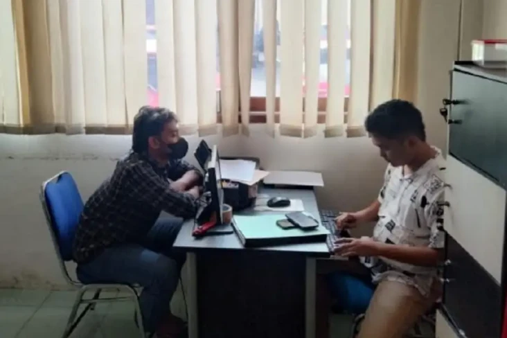 Kronologi Pemuda Nekat...