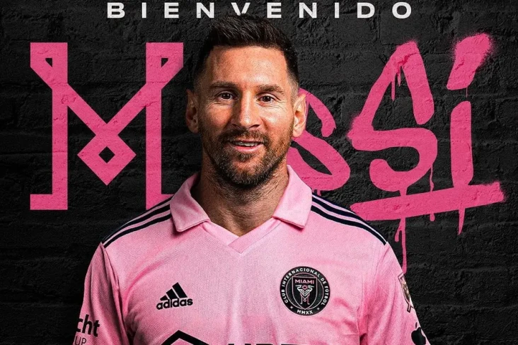 Lionel Messi Resmi Berseragam...