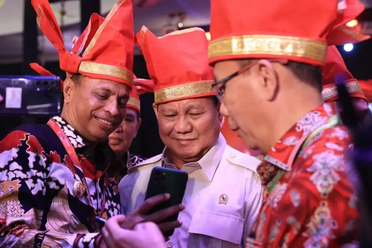 Prabowo Sosok Rendah...