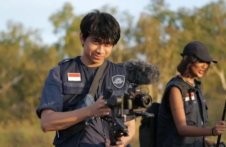 Pulang dari Rusia, YouTuber...