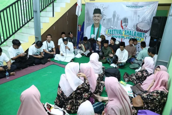 Santri Ganjar Gelar...