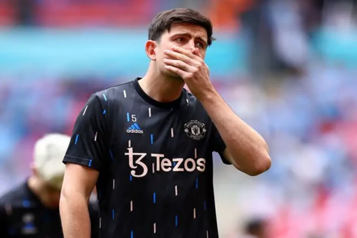 Ban Kapten Dicopot,...