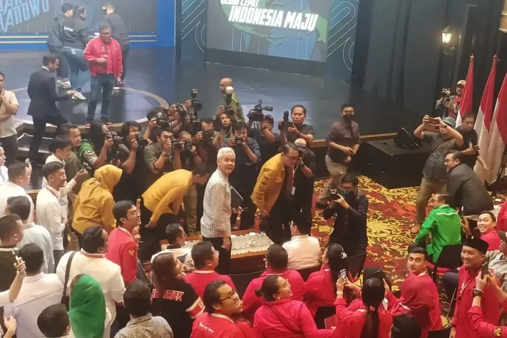 Pelatihan Jurkam Tim...