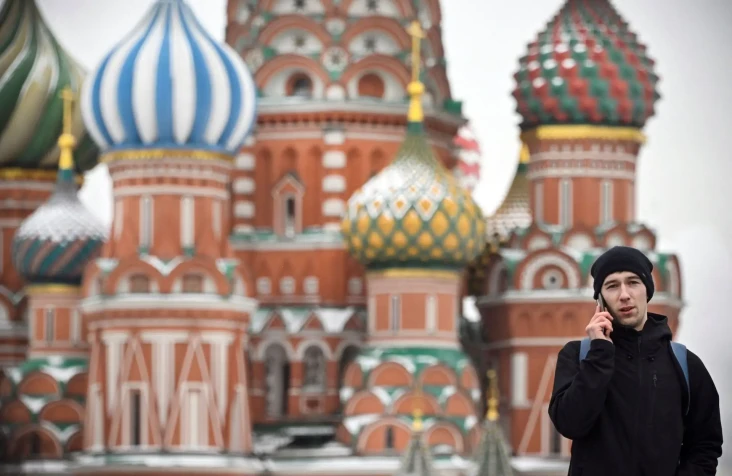 Rusia Haramkan Pegawai...