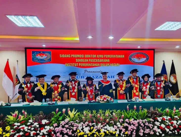 Raih Gelar Doktor ke-224...