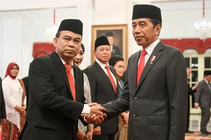 Daftar Menteri dan Wakil...