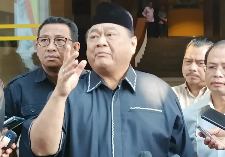 Diklarifikasi Dewan...
