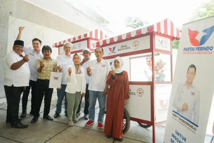 Terima Gerobak Perindo,...