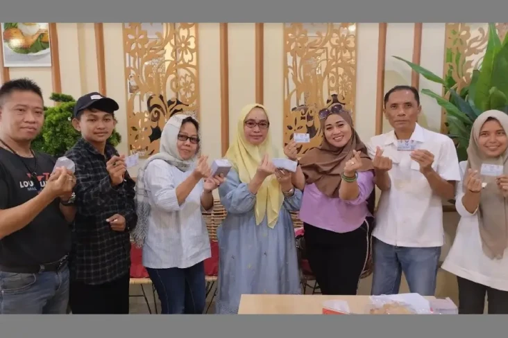 Bagikan 10 Ribu KTA...