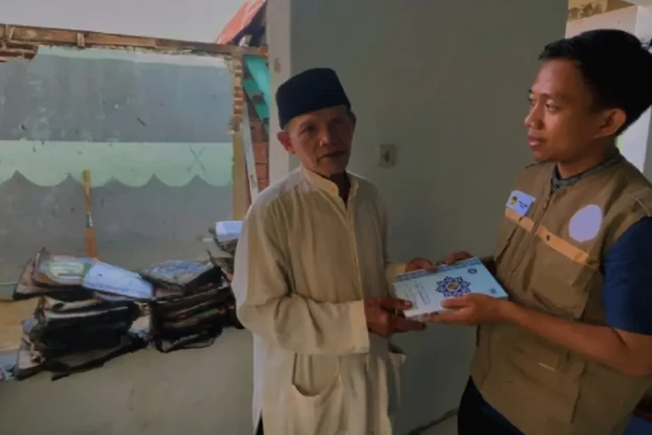 Ponpes Al-Fahru Terima...