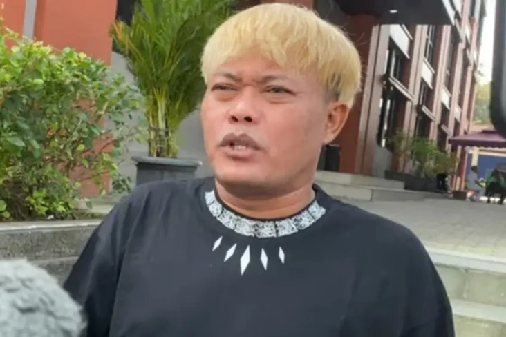 Sule Pantang Tarik Mobil...