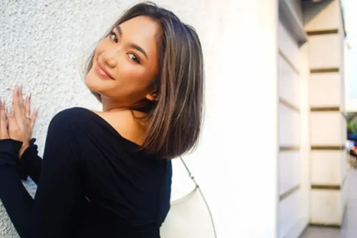 Cantiknya Marion Jola...