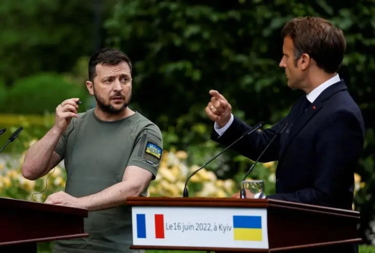 Rusia: Zelensky Menjadi...