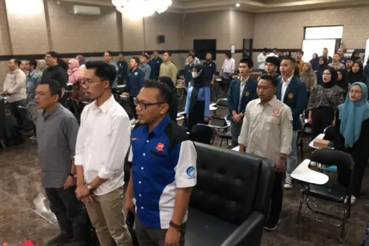 Bangun Literasi Digital,...