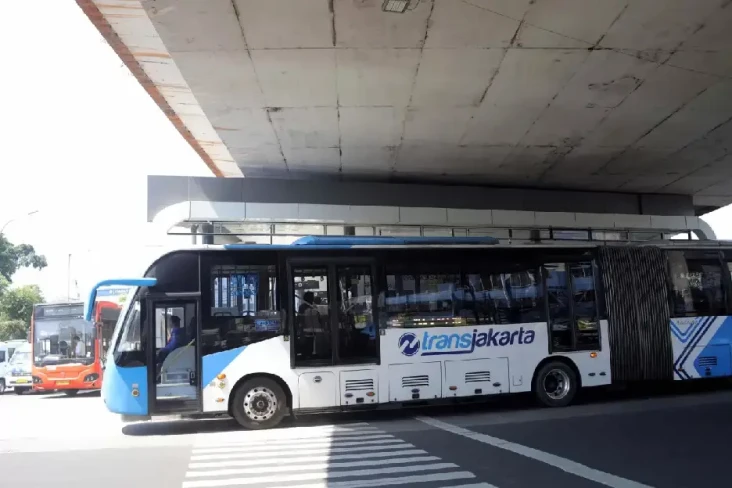 Transjakarta Ubah Waktu...