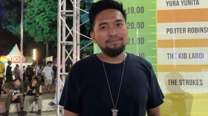 Tak Sabar Nonton The...